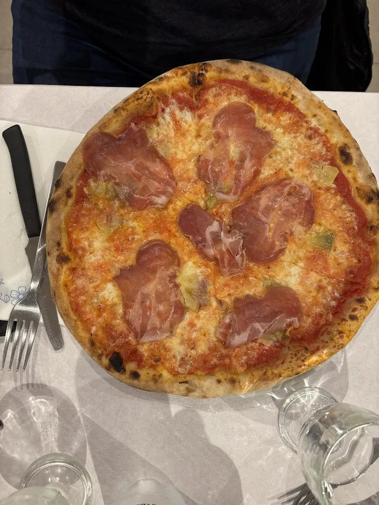 FRANCIS 20_Pizzeria da Rita_Ceglie Messapica_review