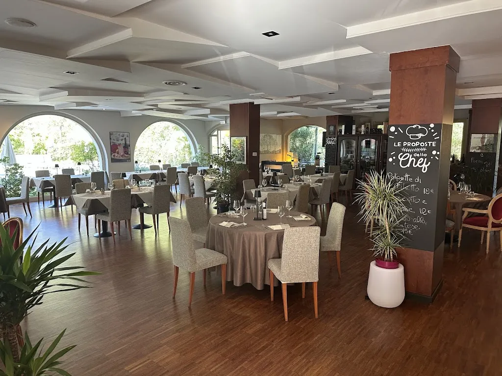 Ristorante Aquazzurra restaurant in Cursolo