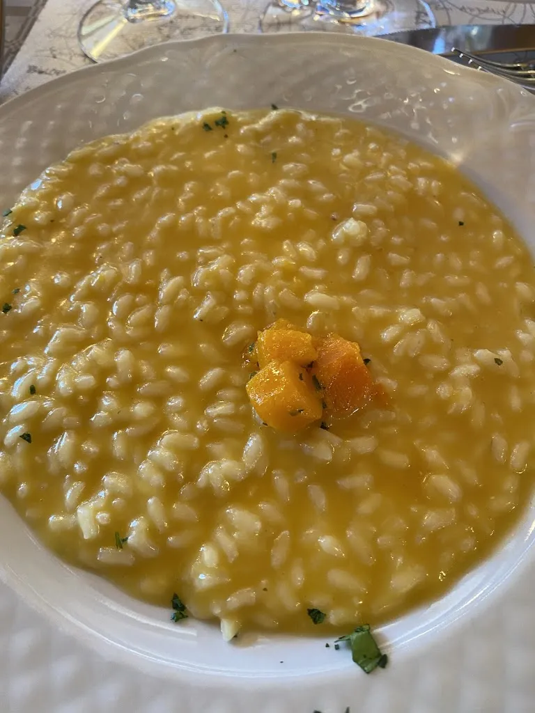 Zaira saxsax_Ristorante La Scheggia_Cursolo_review