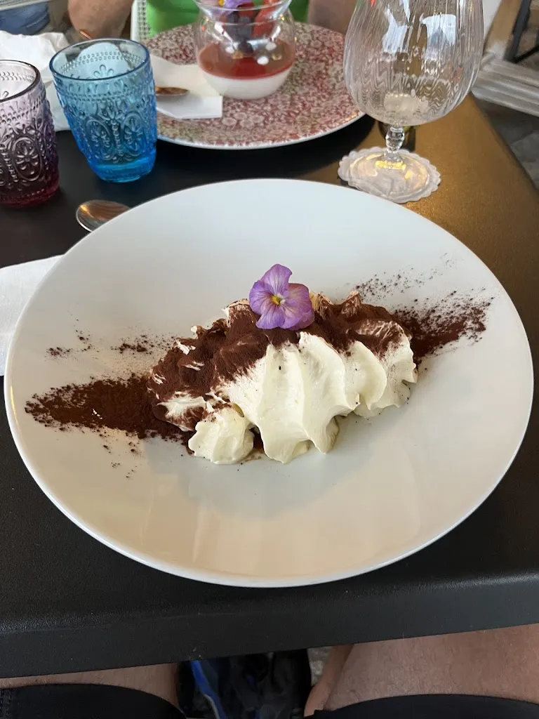 Phil Langers_Laura&Paul Restaurant Café_Cursolo_review