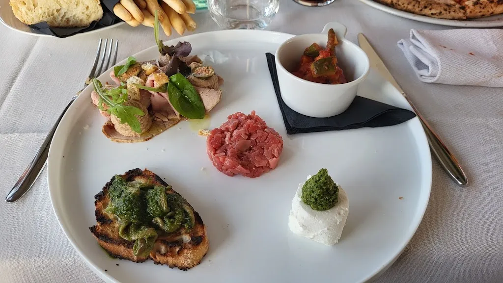 Mauro Costa_Route 25 Ristorante Pizzeria_Drubiaglio-Grangia_review