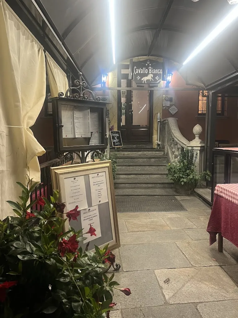 MsLieniitexs_Cavallo Bianco_Dronero_review