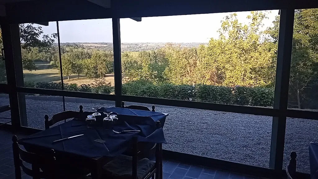 Osteria La Grangia restaurant in Dusino