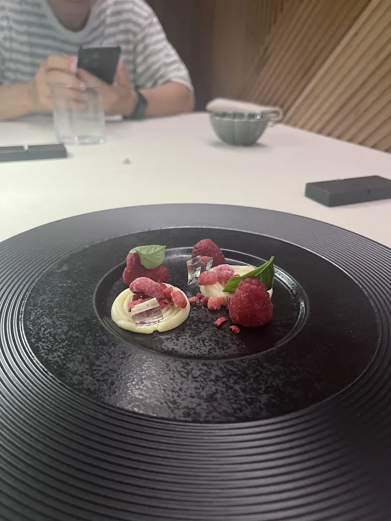 Norman Tan_ADHOC Restaurant_Domodossola_recensione