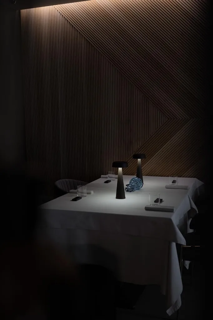 ADHOC Restaurant_Domodossola_slider_image_3