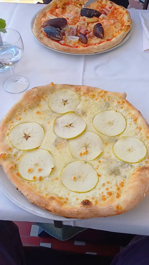 Ristorante Pizzeria 45_Domodossola_slider_image_2