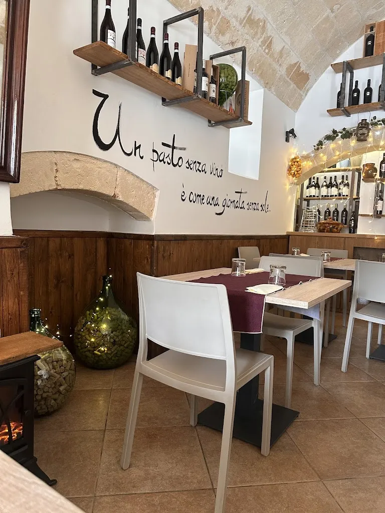 Lud_Arco Divino,Piazza Castello_Copertino_review