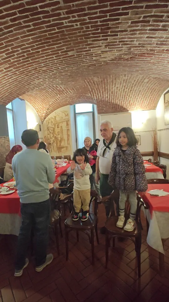 Hosteria La Fontana Ristorante Pizzeria_Domodossola_slider_image_2