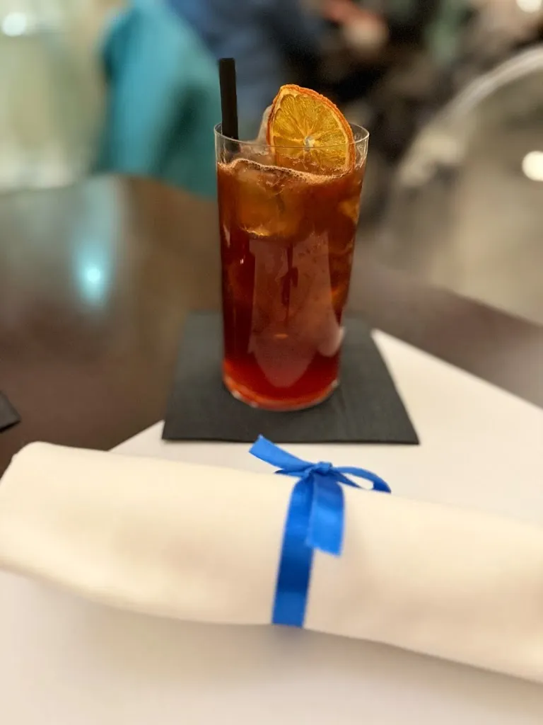 Norbert Molnár_Elena Lounge Bar_Domodossola_review