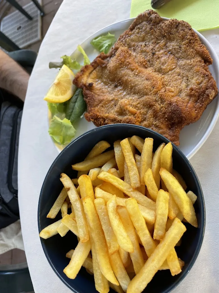 Flávia Antonialli_Pizzeria Cappuccina Old Piedmont_Domodossola_review