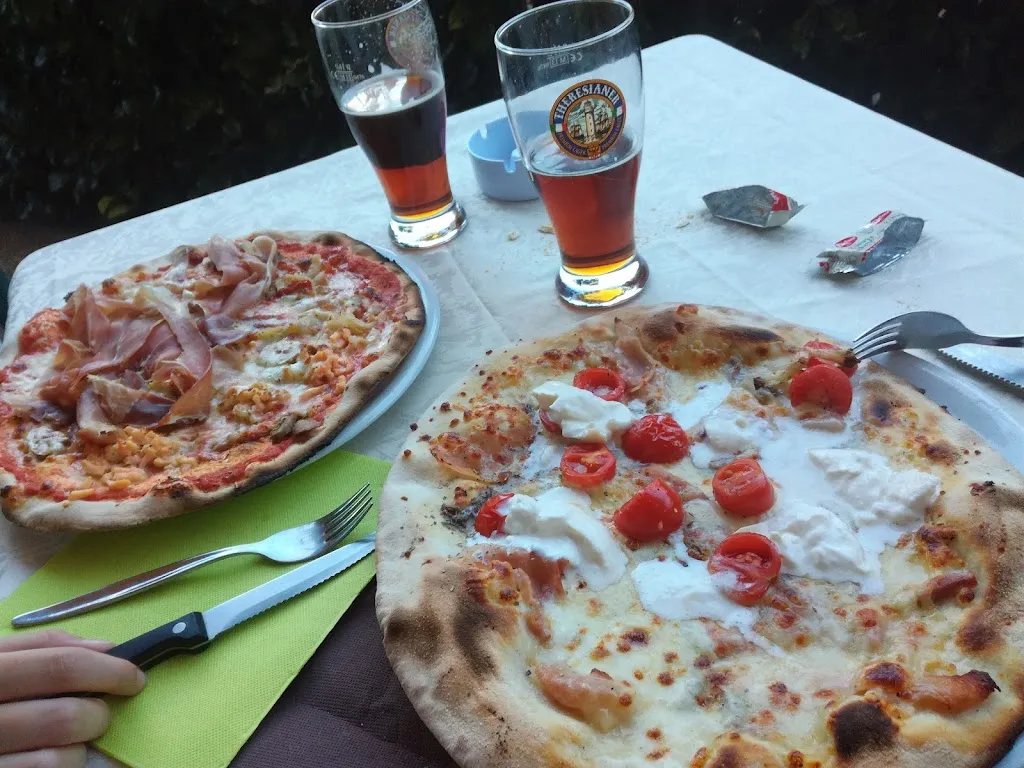 Ludo S._Pizzeria Cappuccina Old Piedmont_Domodossola_review