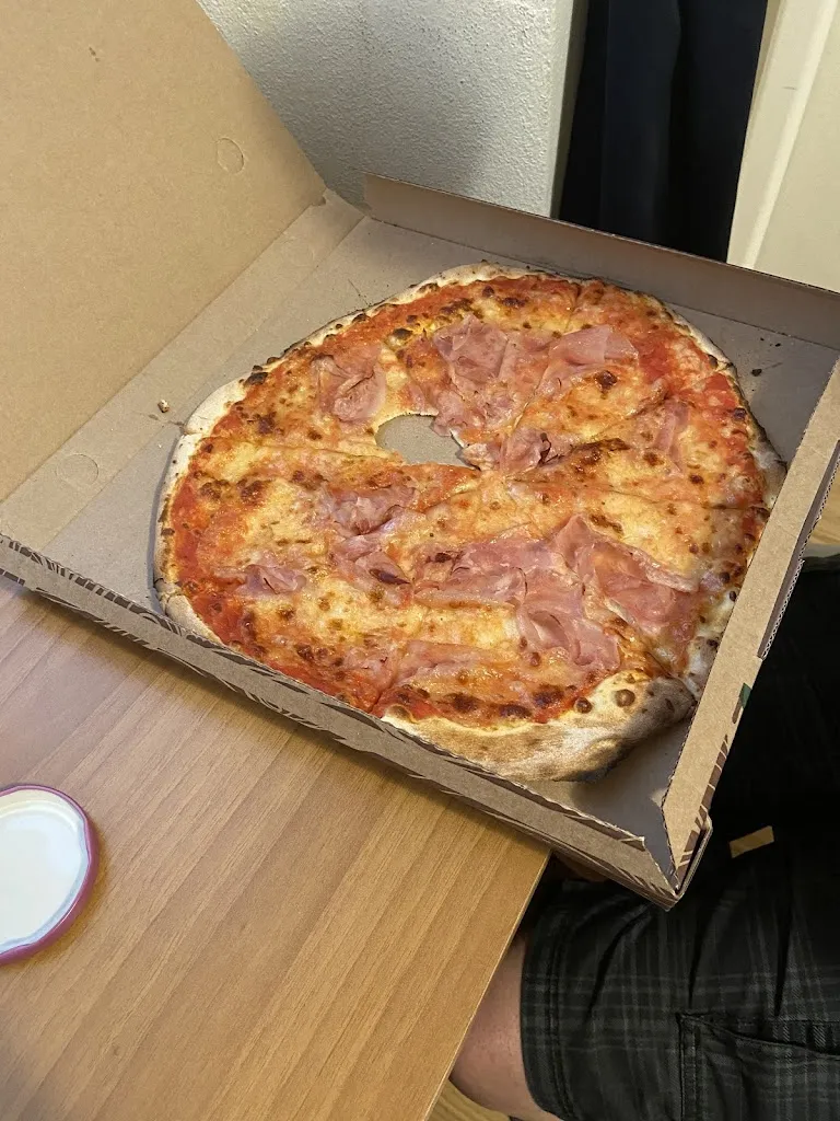 Ana MARTIGNONI_Pizzeria Spano` Di Nini E Vanda_Domodossola_review