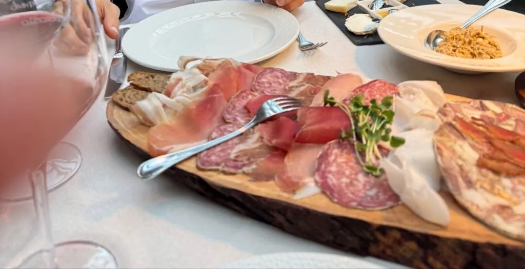 Pedro Anti_Divin Porcello_Domodossola_review