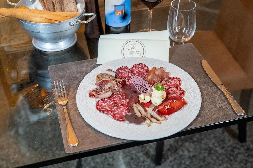 Divin Porcello_Domodossola_slider_image_2