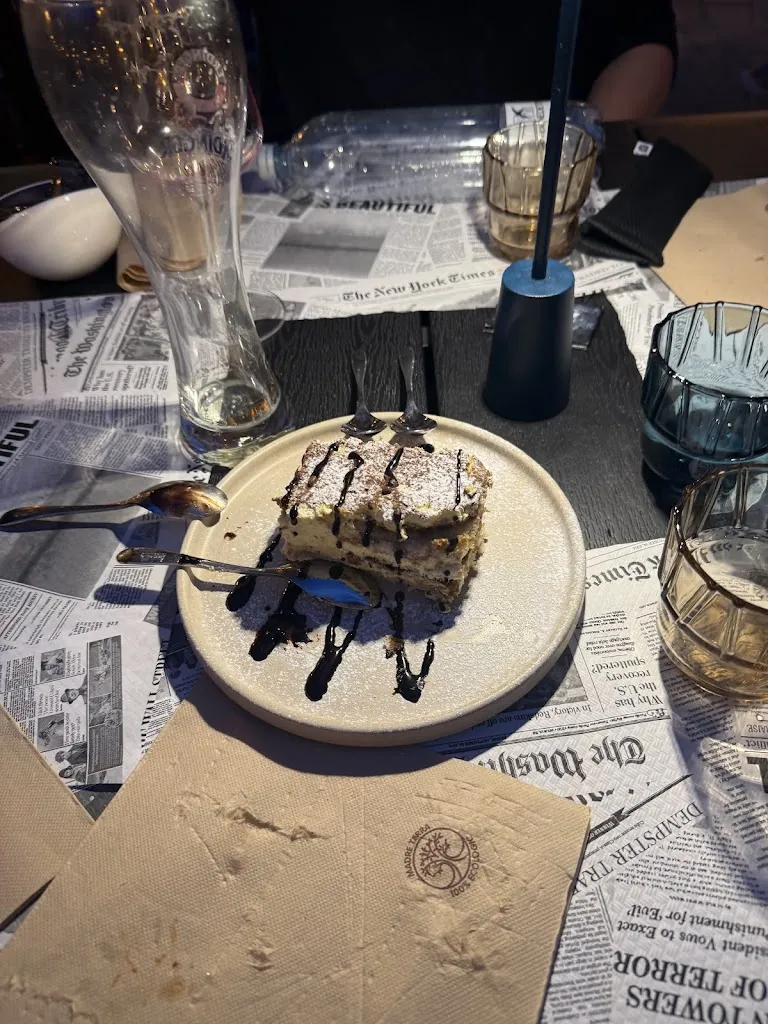 emily c_Fronte Piazza Domodossola_Domodossola_review