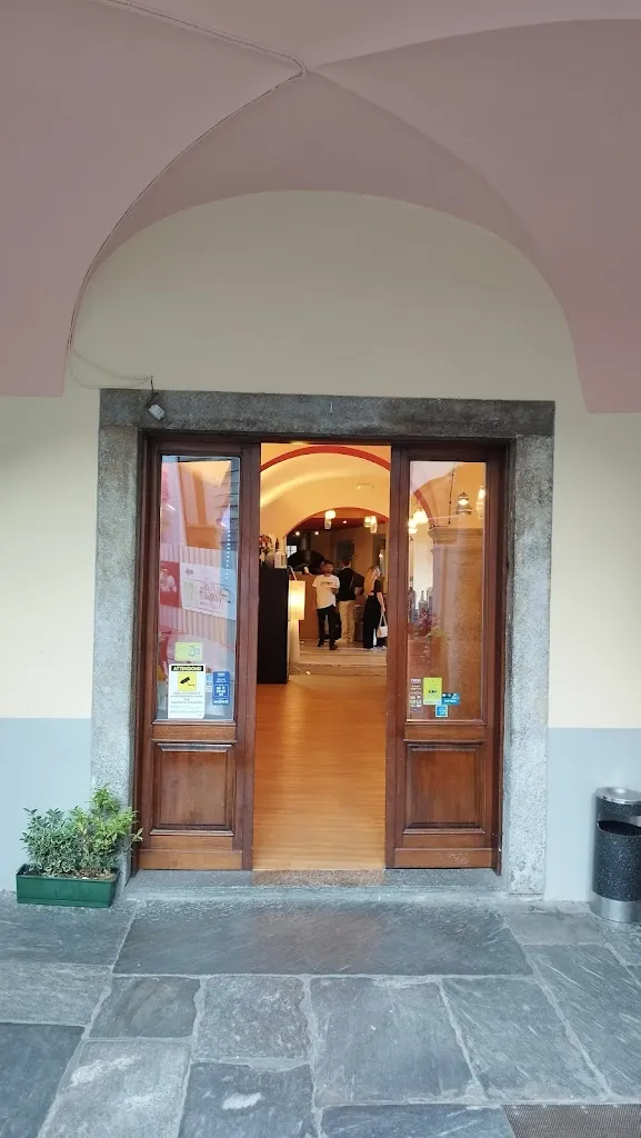 Fronte Piazza Domodossola_Domodossola_slider_image_1