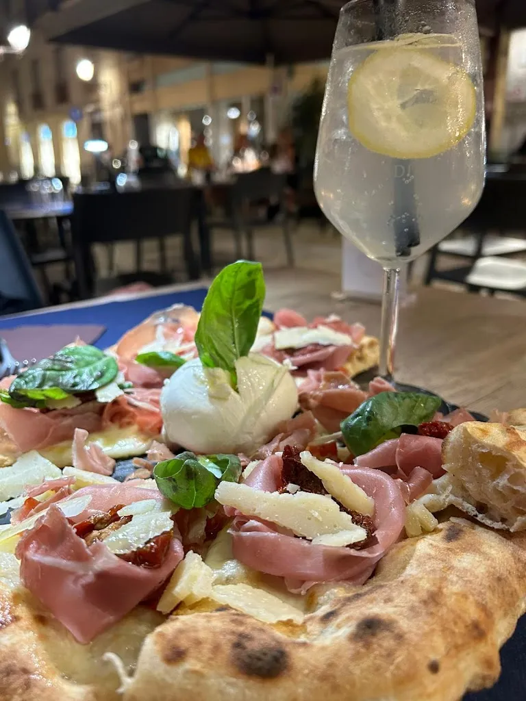 Fronte Piazza Domodossola_Domodossola_slider_image_2