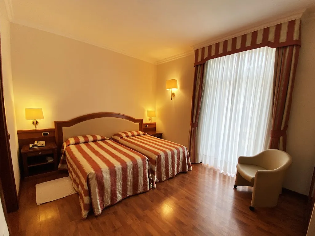 Hotel Corona_Domodossola_slider_image_3