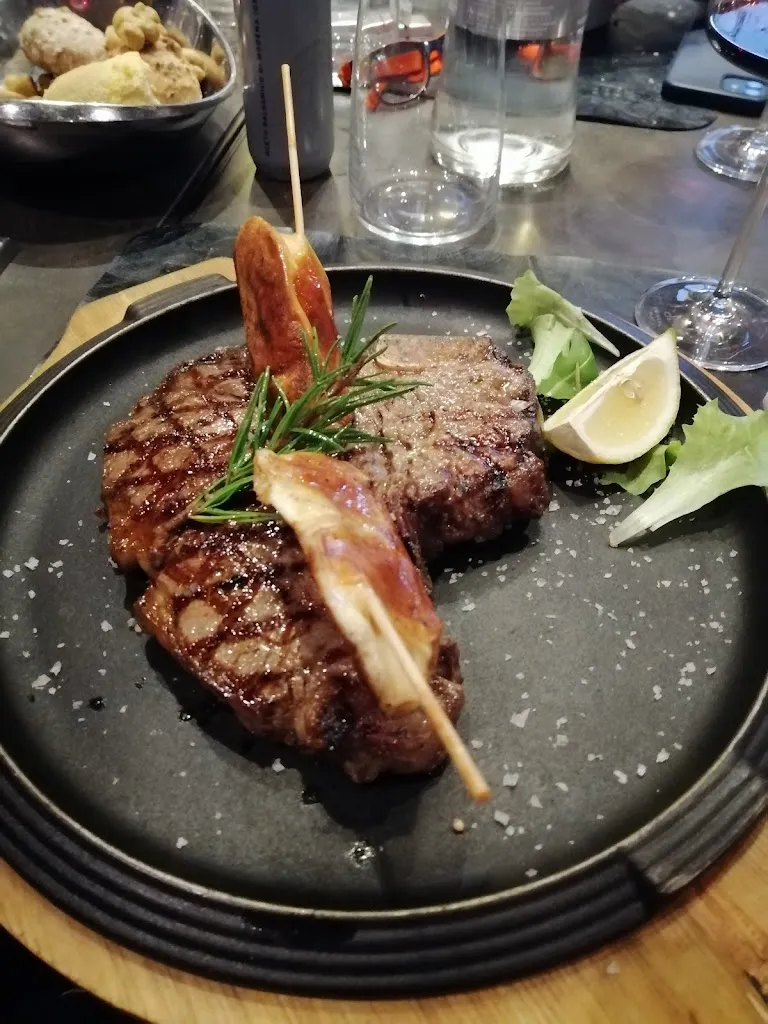 Menu_RED BEEF RESTAURANT_Dormelletto_image_8