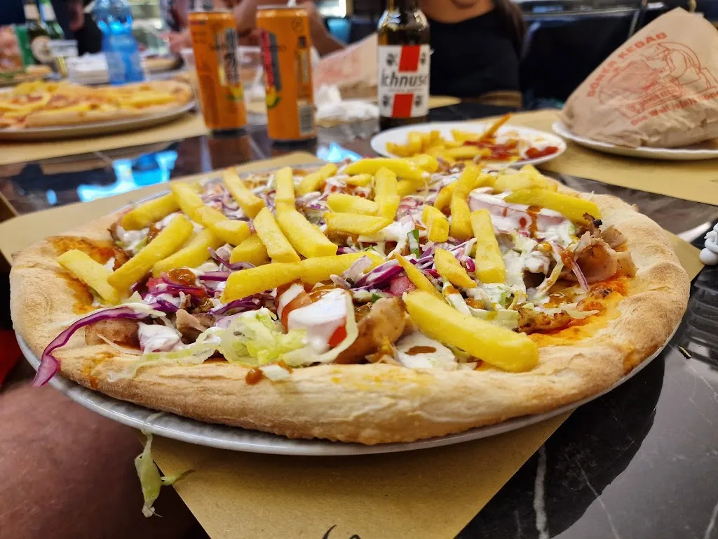 Arturas Stuka_Turkish Bar Pizzeria Kebap_Dormelletto_review