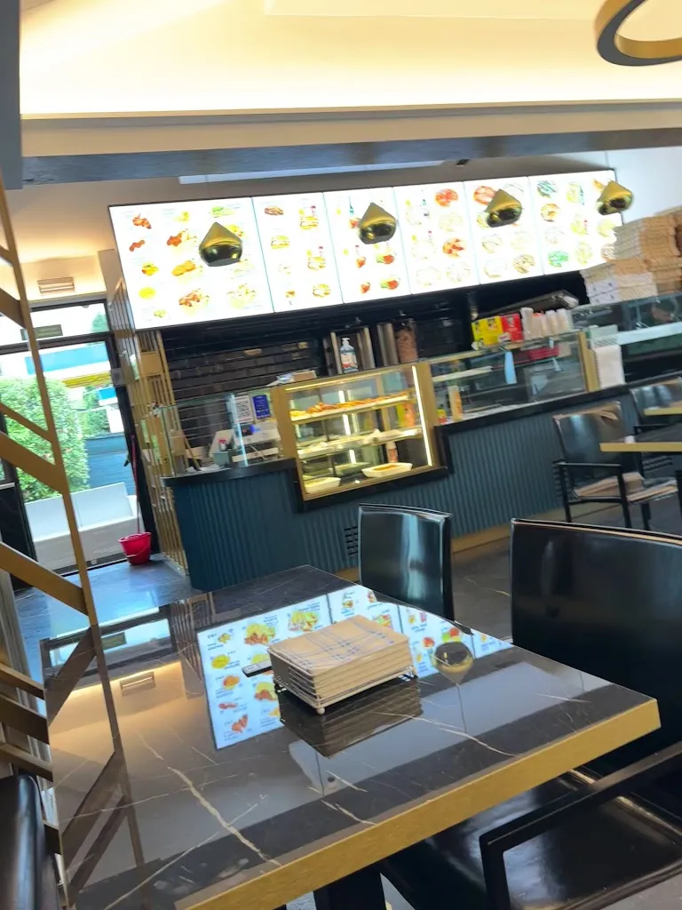 Turkish Bar Pizzeria Kebap restaurant in Dormelletto