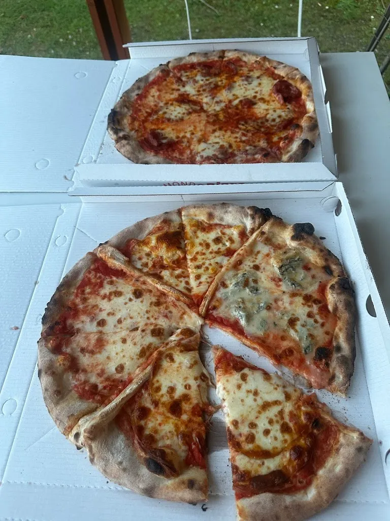 Clemens Himmer_Mondo Pizza_Dormelletto_review