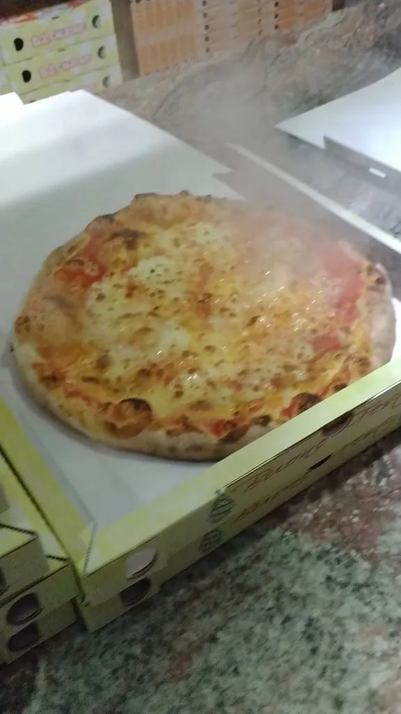 Mondo Pizza_Dormelletto_slider_image_2