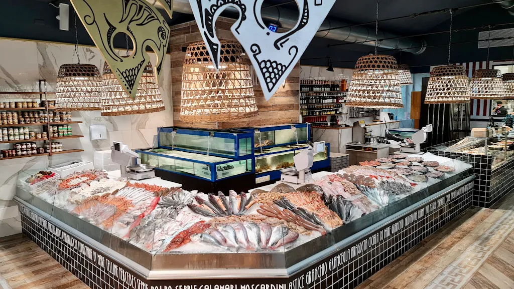 Maremio restaurant in Dormelletto