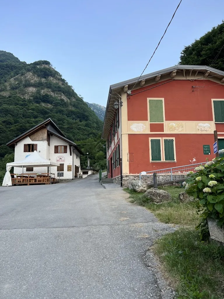 GIUSEPPE Minà_Baita Monte Gelas_Entracque_review