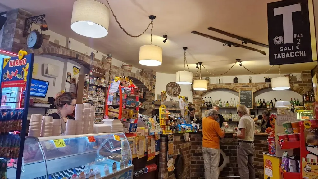 Fabrizio De Siati_Bar tabacchi Gran Viver_Entracque_review