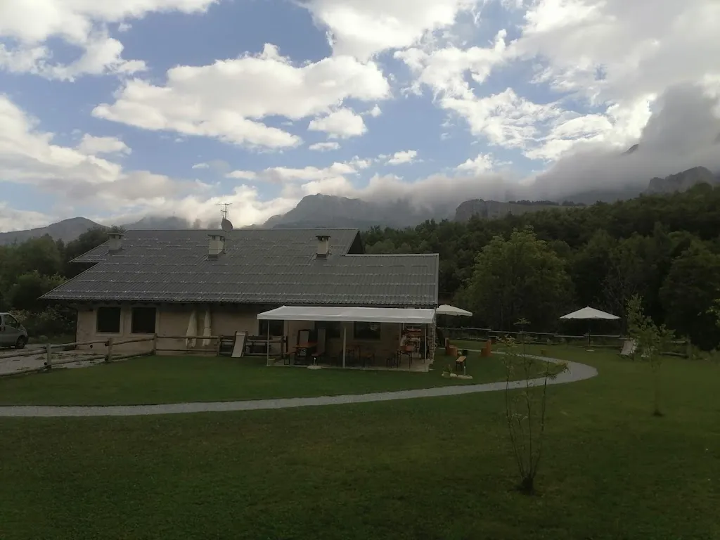 Rifugio Esterate_Entracque_slider_image_1