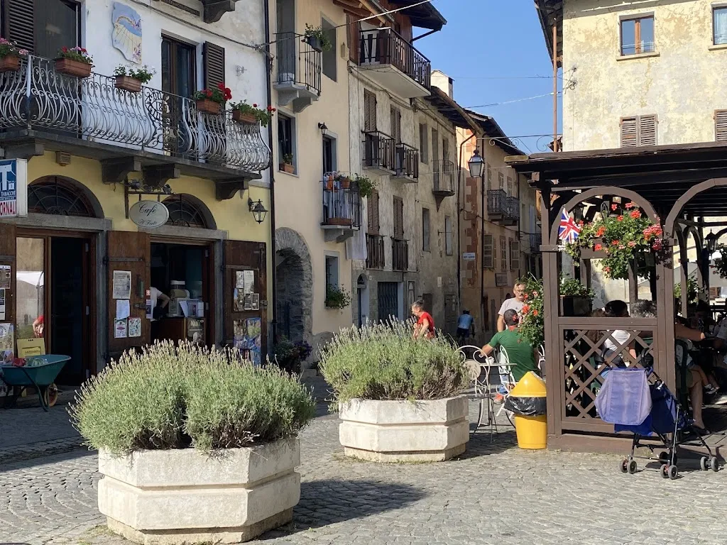 Charles Roux_Café Il Forte_Exilles_review