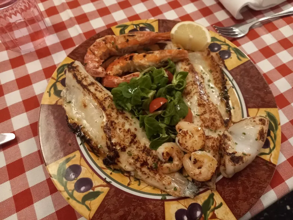 Vineria Osteria l'aperikrusco_Fara Novarese_slider_image_2