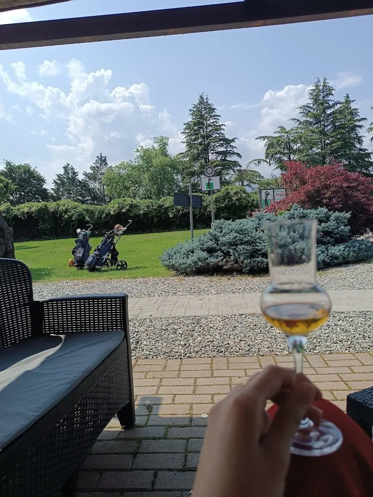 Federica Contadin_Cascina I Merli_Druento_review