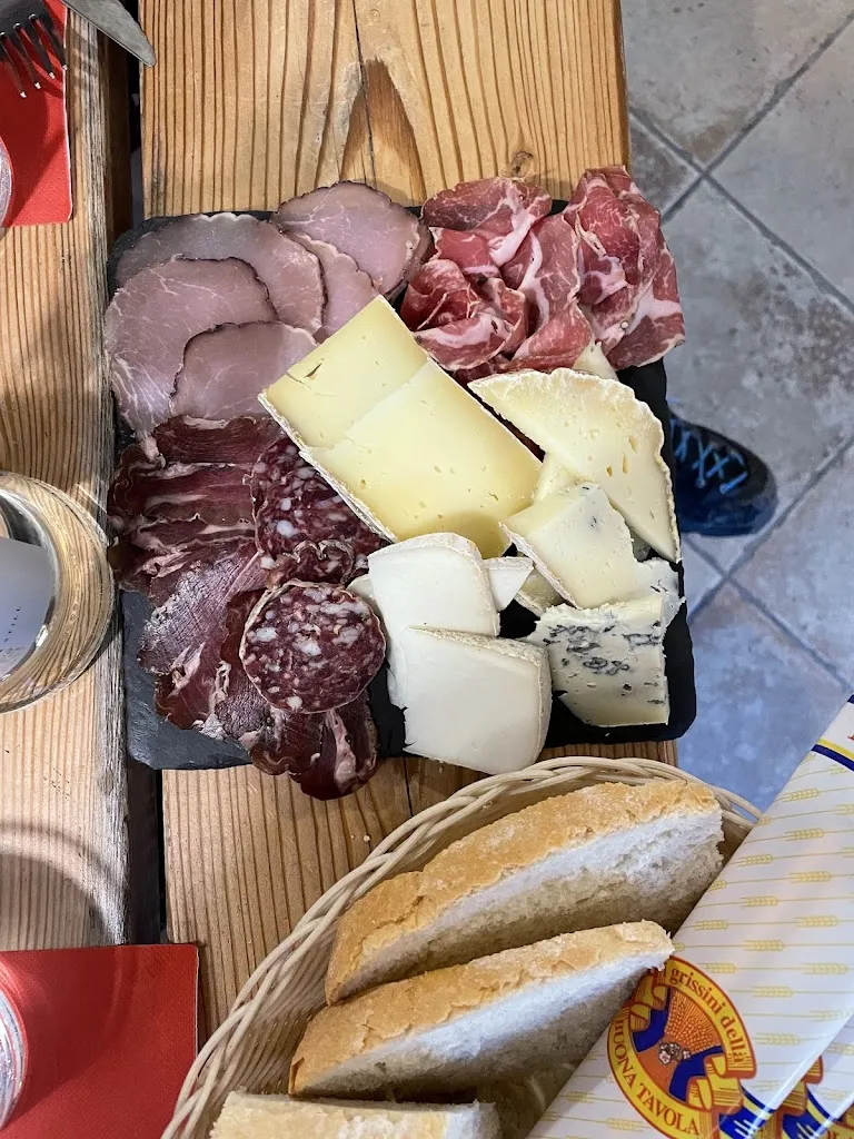 Anton_La Rosa Rossa_Fenestrelle_reseña