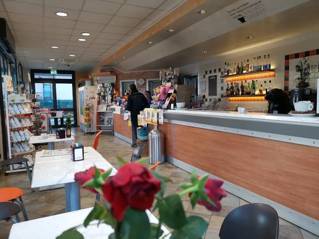 Luigi Bacco_Tamoil_Feletto_review