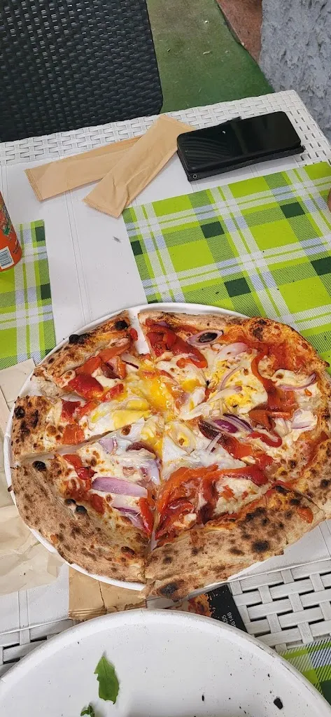 Gangan Natasa_Pizzeria Caffé Antico_Fiorano Canavese_review