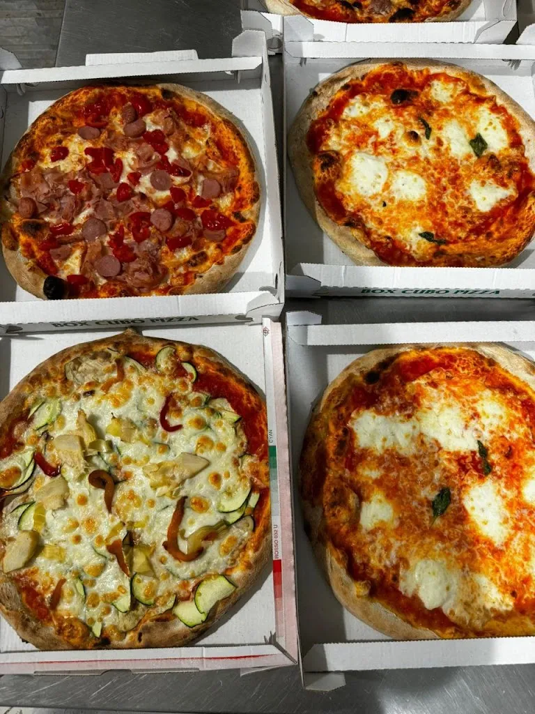 Pizzeria Fantasy restaurant in Foglizzo