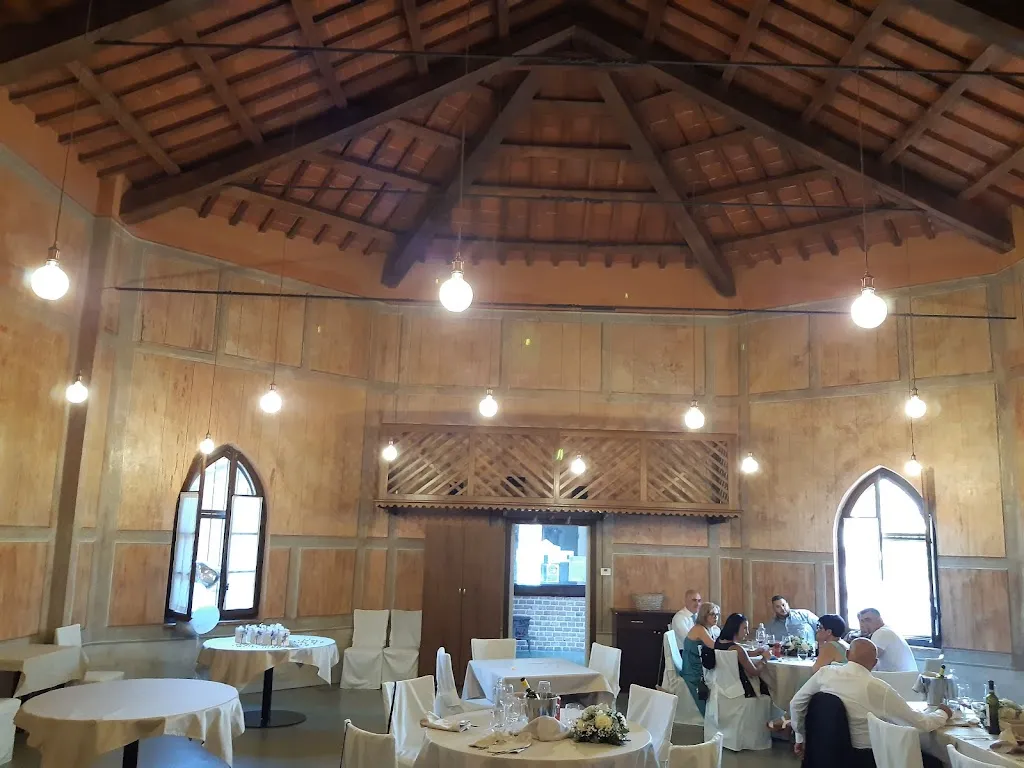 gianni abrile_La Nuova Casa del Popolo_Felizzano_review