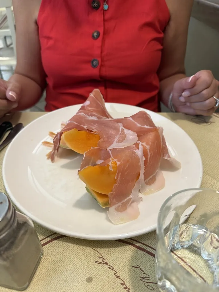 Martyn McLachlan_LA BIONDA DI NONNA MARY_Fornaci_review