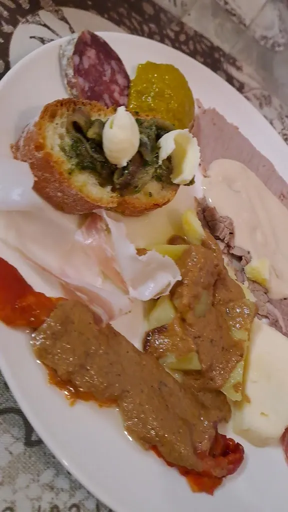 Trattoria cooperativa delle grange_Fiano_slider_image_2