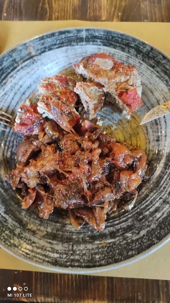 Massimo Paonne_Industrial Bistrot_Fiano_review