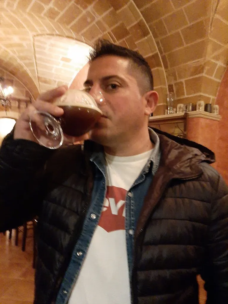 Andrea Cairo_Cotton Pub_Copertino_review