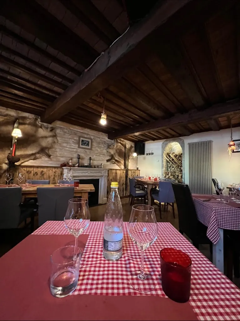 Osteria Le Stalle restaurant in Frabosa Soprana