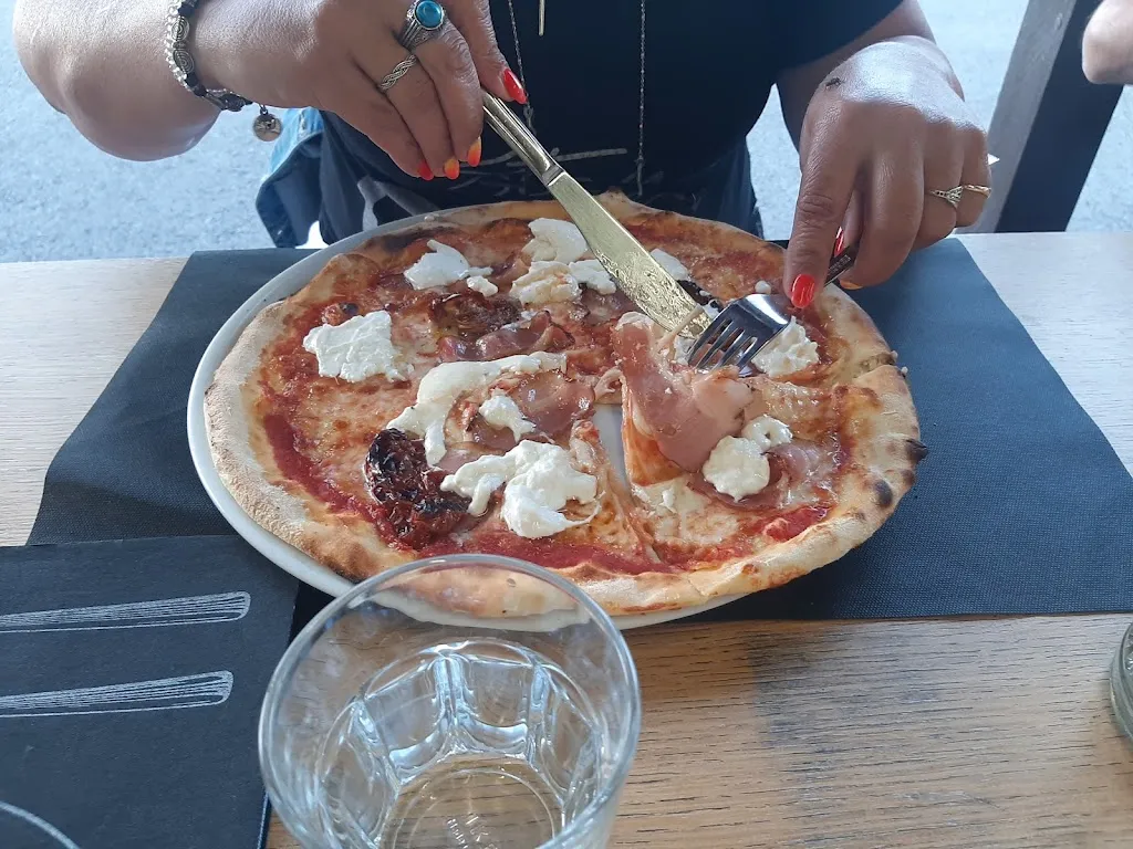 Pub - Pizzeria - Ristorante Donan Castle_Frabosa Sottana_slider_image_2