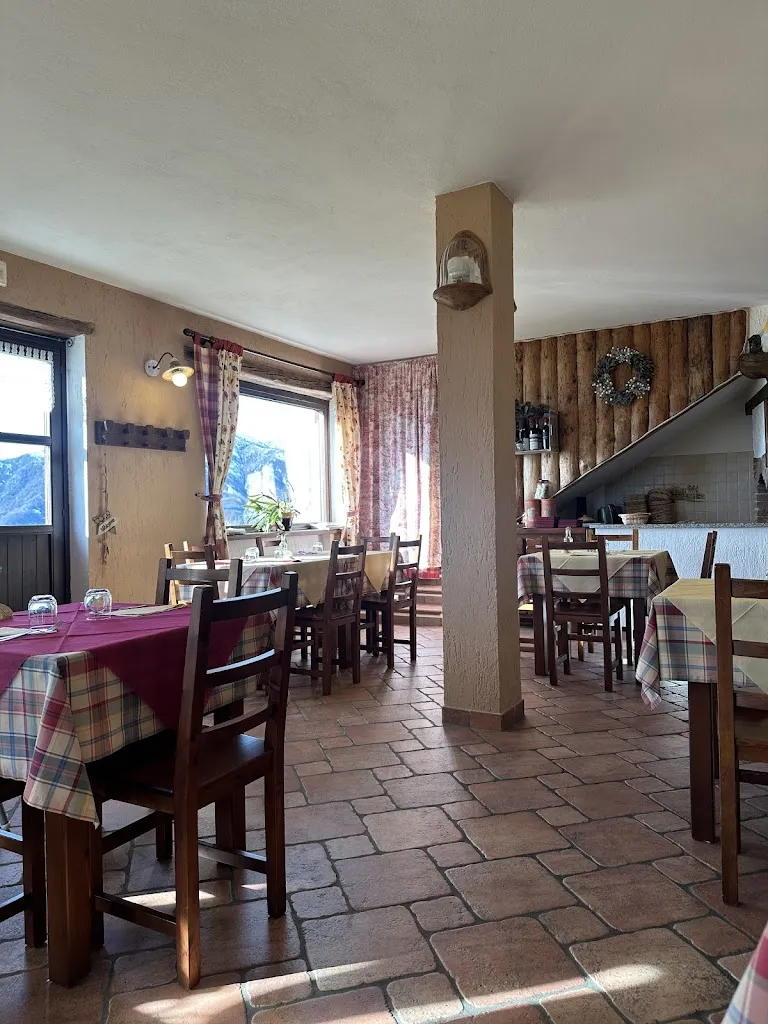 RISTORANTE LA BAITA FIORITA restaurant in Frassinetto