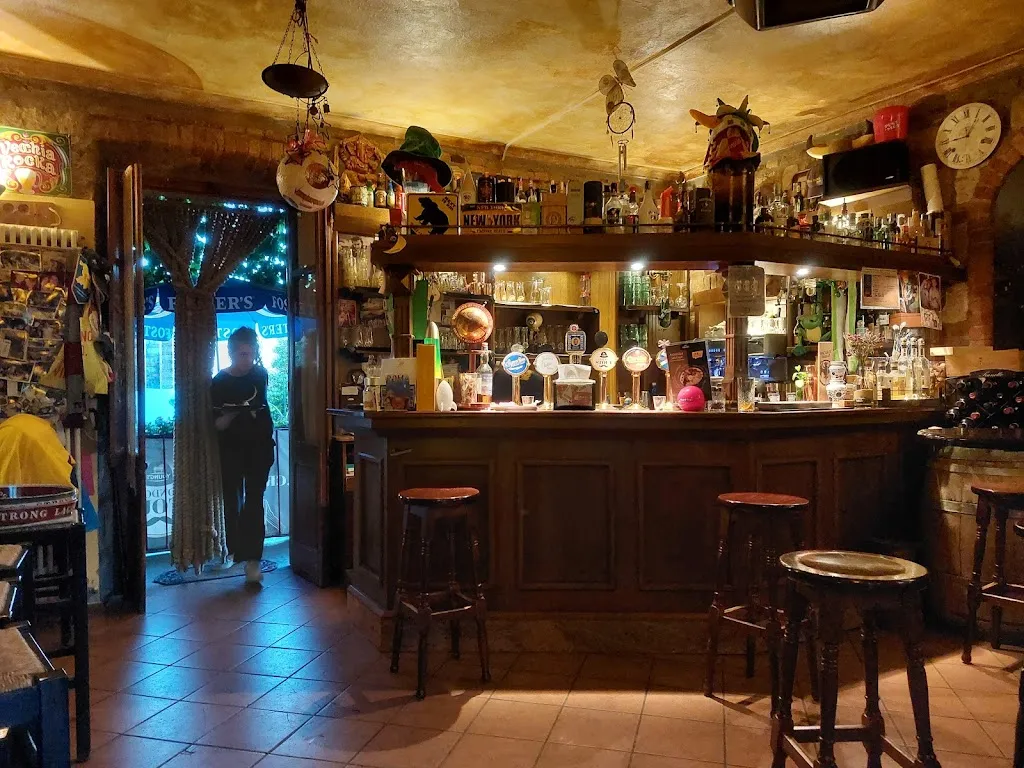 Vecchia Rocka Pub_Frassinello Monferrato_slider_image_3