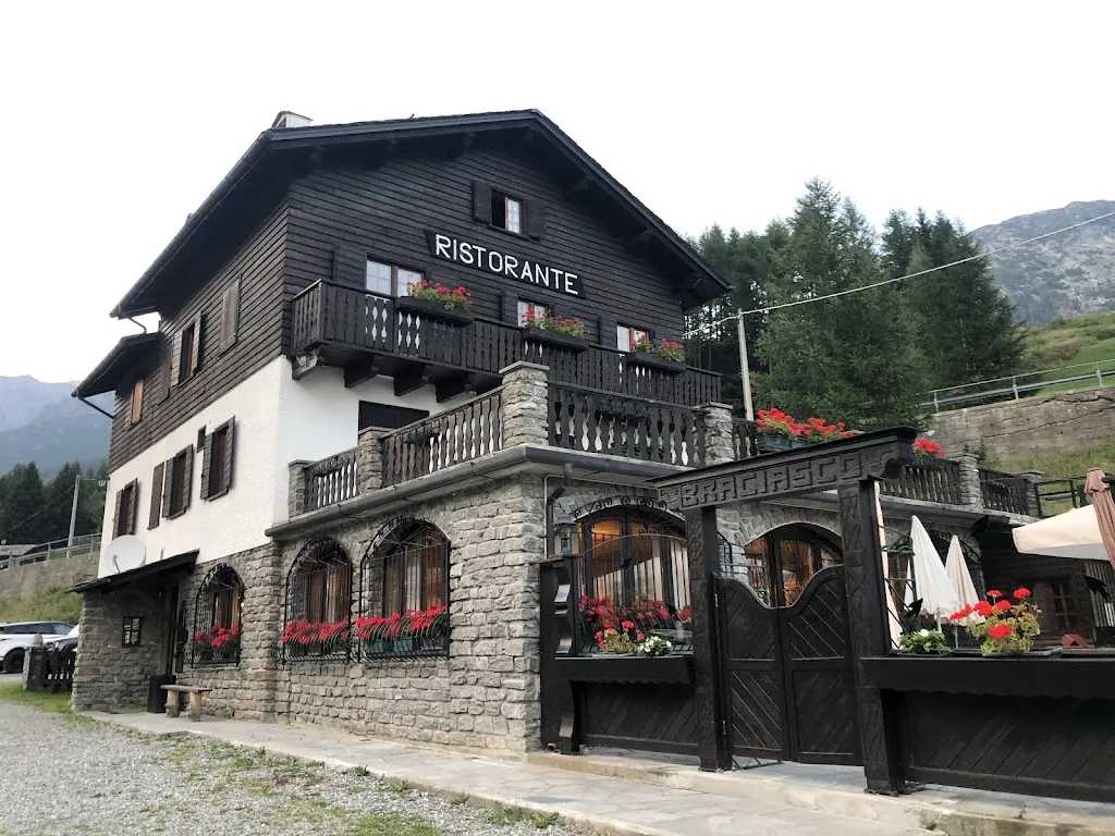 Ristorante Albergo Braciasco_Frazione Chiesa_slider_image_3