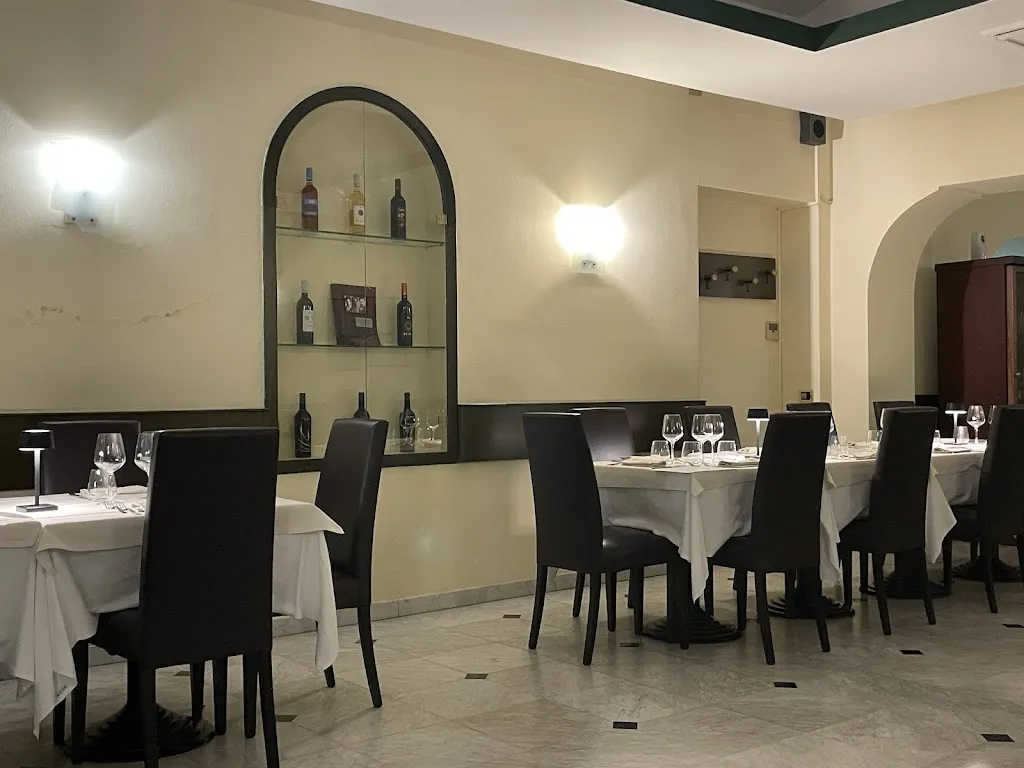 Villa di Chiesa restaurant in Frazione Chiesa