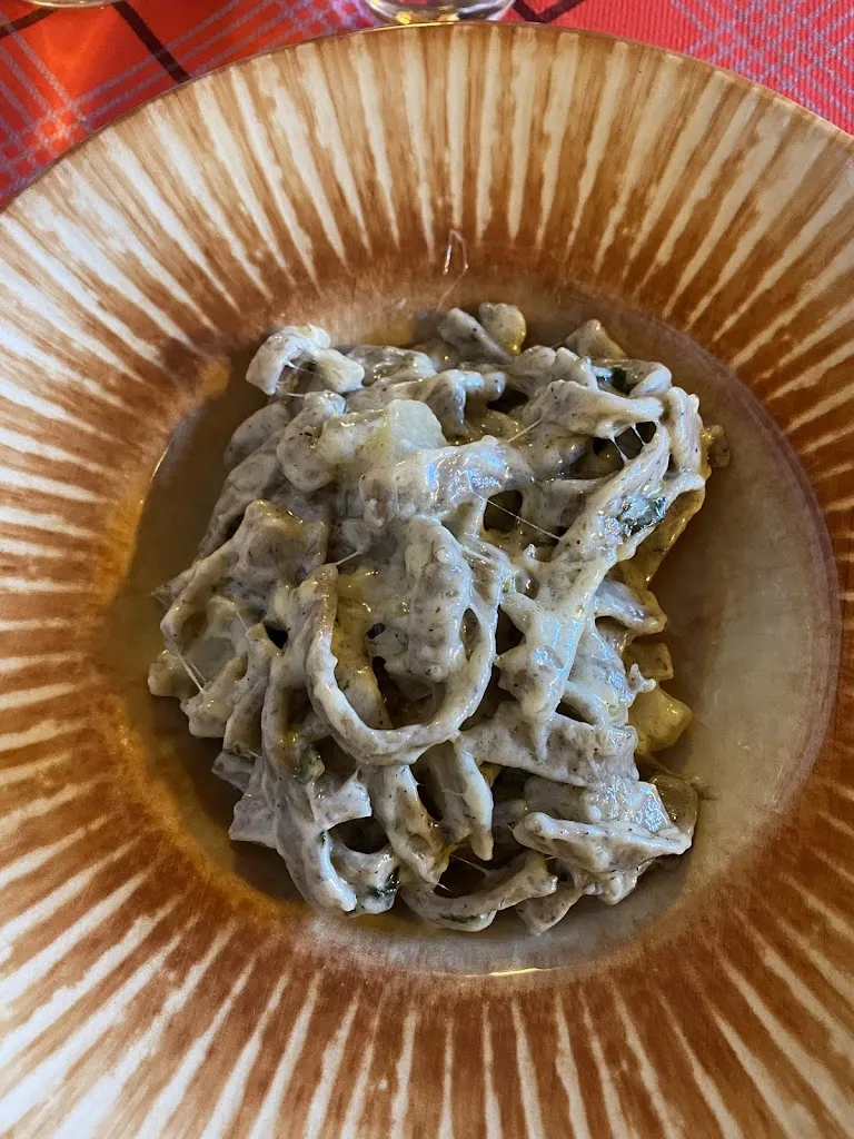 Lorenzo_Chalet Tana del Grillo_Frazione Chiesa_review